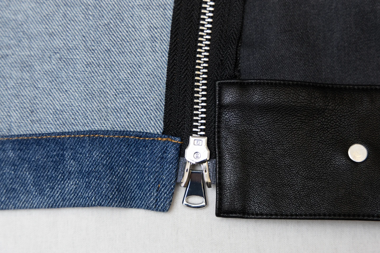 Куртка джинсово-кожаная Amour фото 5